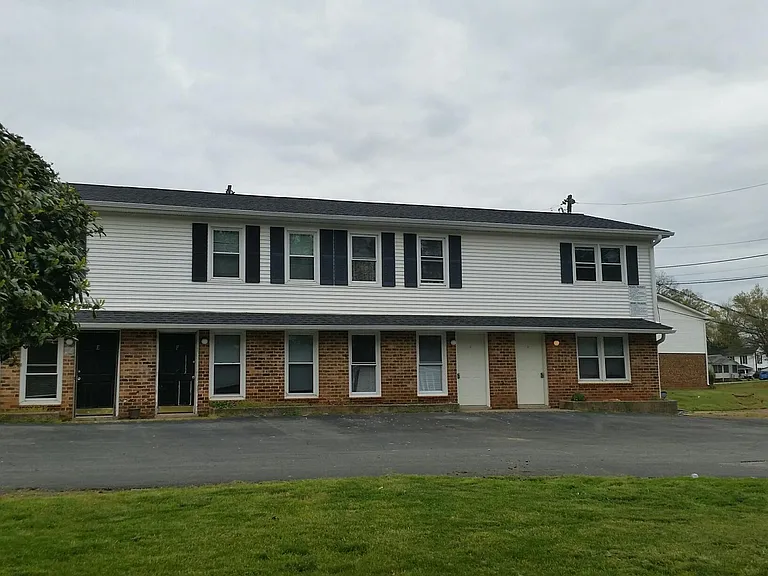 433 Homestead St #H — Photo 1