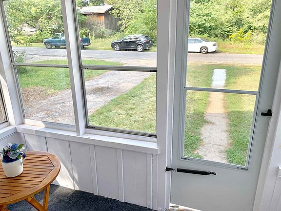 2nd image of 55464 Meadowview Ave