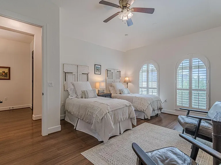 108 Hopping Peach St — Photo 13