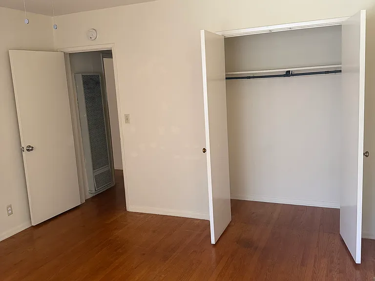 918 W Huntington Dr #C — Photo 8