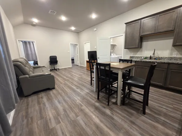 8860 Old Crk, Willis, TX