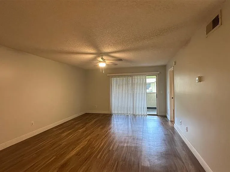 6126 Curry Ford Rd #248 — Photo 3