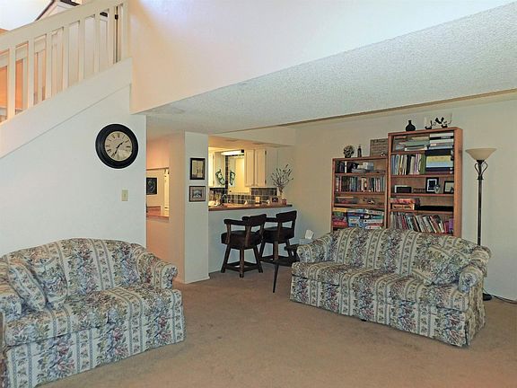 2nd image of 5200 Villa View Dr APT 1C