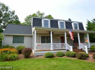 5607 Farmwood Ct, Alexandria, VA 22315