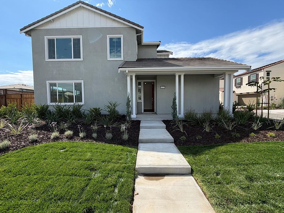1st image of 16213 Sculptor Ave