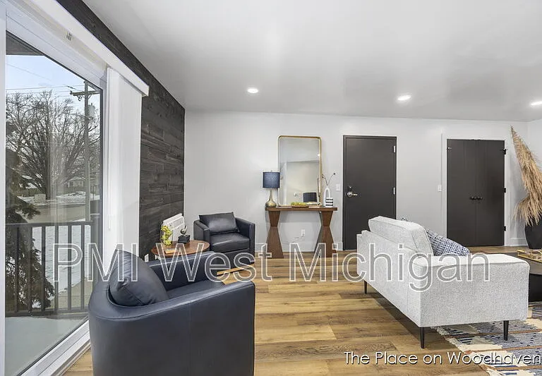 8428 Woodhaven Dr SW #6 — Photo 7