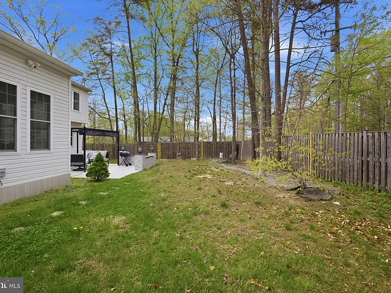 8664 Pohick Forest Ct — Photo 41