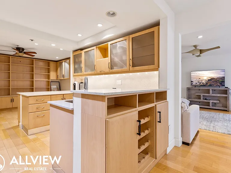 280 Cagney Ln #220 — Photo 17