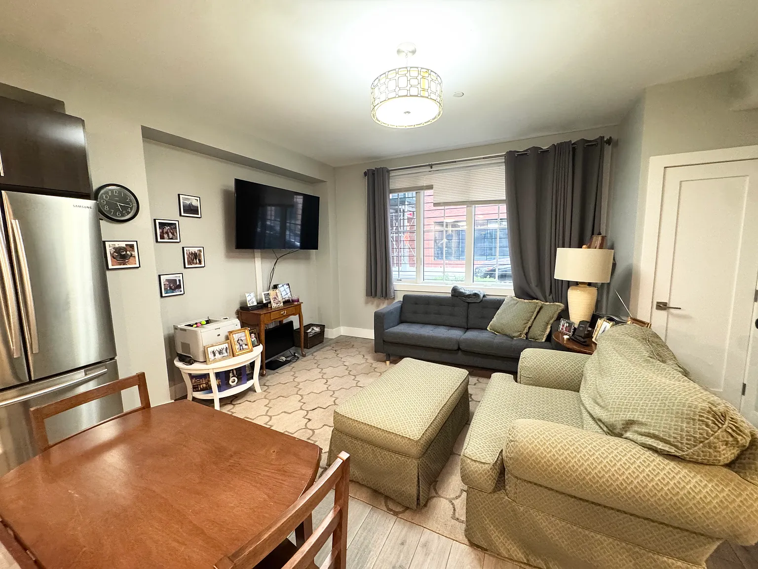 326 Bond St — Photo 4