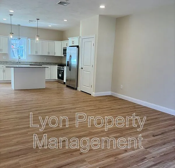 25 Johnson St #A — Photo 13