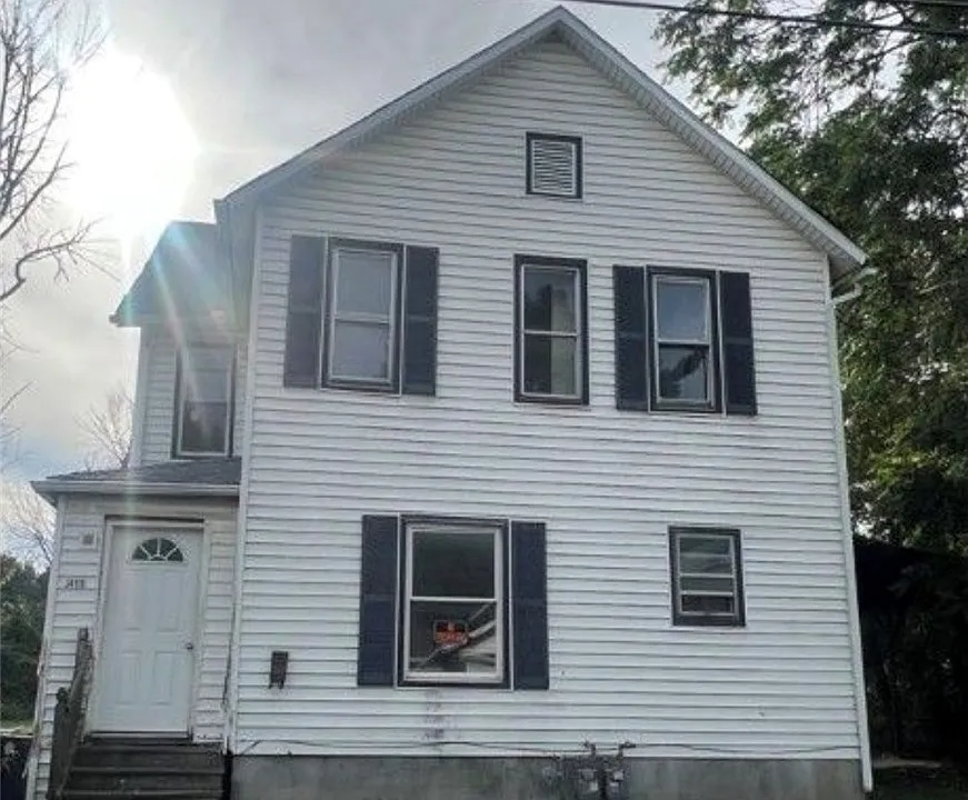 411 Dewitt Ave #A