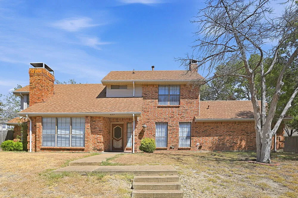 3 bed, 2.5 bath, 1972 sqft, $2,275 — Photo 1