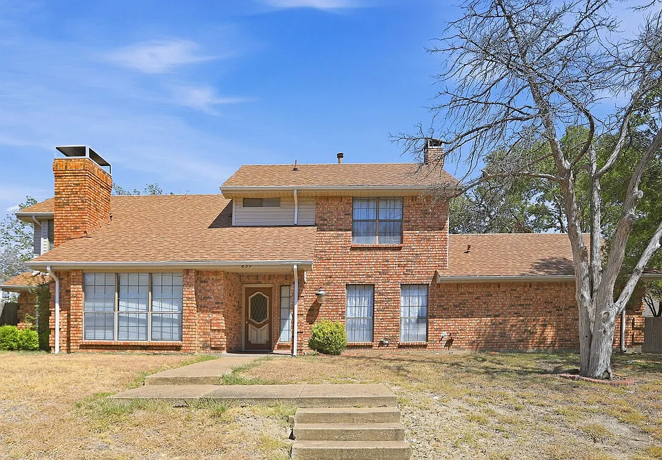 839 Woodridge Dr