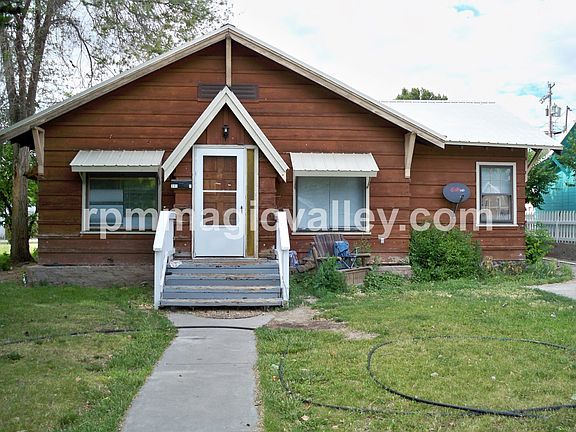 2nd image of 216 C Ave #A