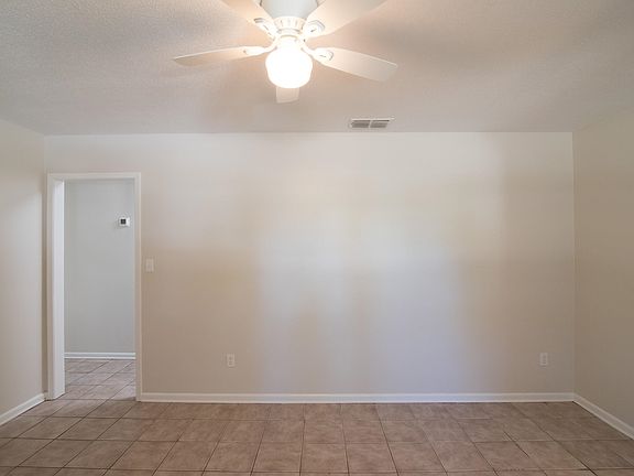 5th image of 3832 Cottingham Dr