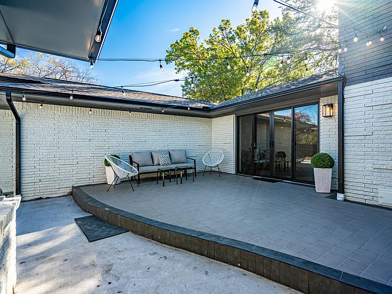 6621 Walnut Hill Ln — Photo 33