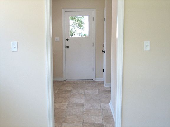 2nd image of 2106 Robin St