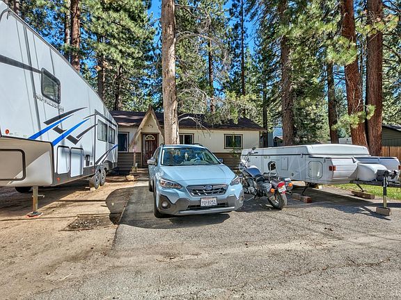 2nd image of 2576 Kubel Ave