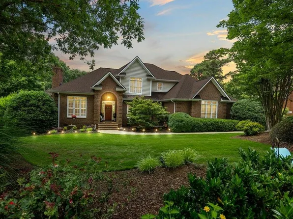 394 Old South Rd, Duncan, SC 29334