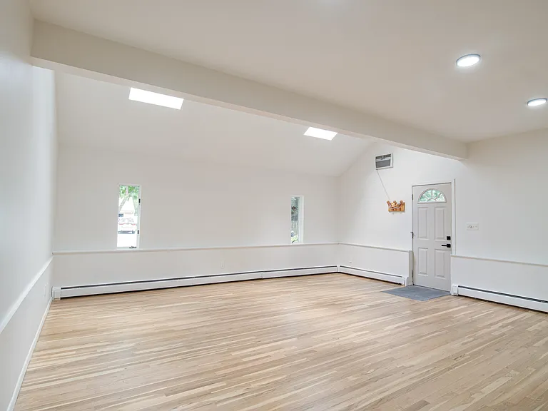 1 Herrick Dr — Photo 21