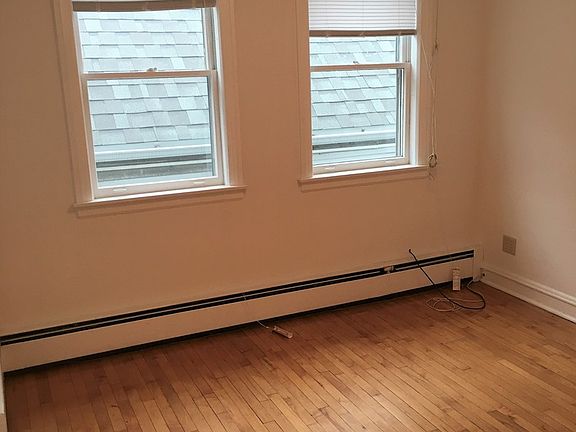 5th image of 5120 N Claremont Ave #2