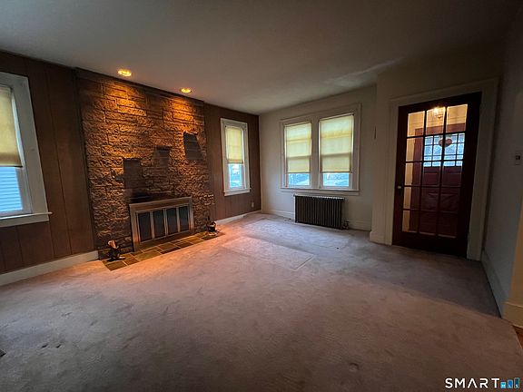 2nd image of 105 Sound View Terrace