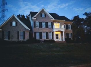 8029 Winstead Manor Ln, Lorton, VA 22079