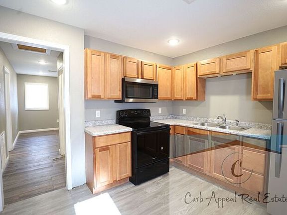 3rd image of 2419 Dudley St APT 14