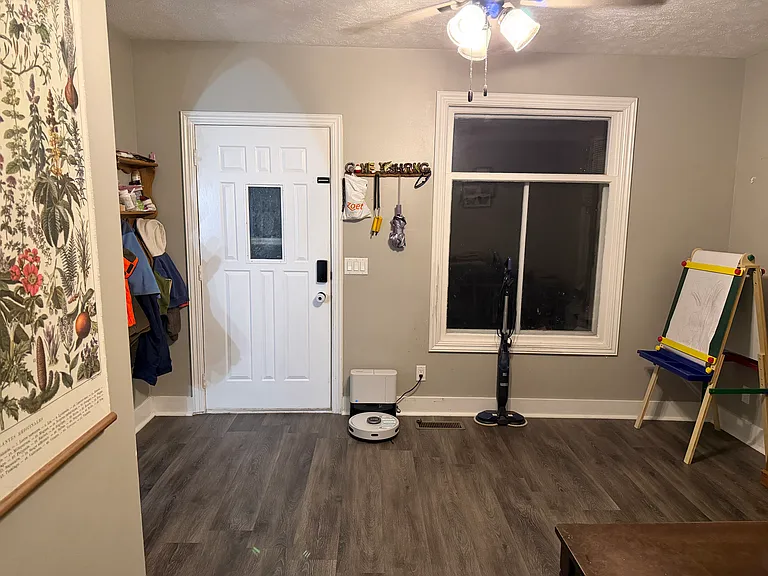 2133 Washington St — Photo 4