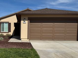 396 Yandris Ct, Los Banos, CA 93635