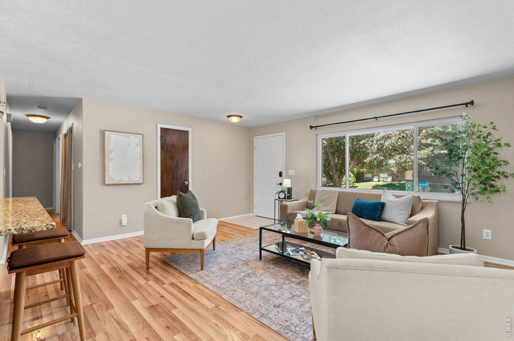 5806 Ballina Ct