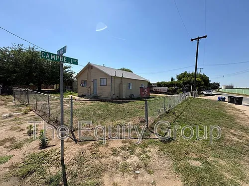10596 Lewis Dr Photo 1
