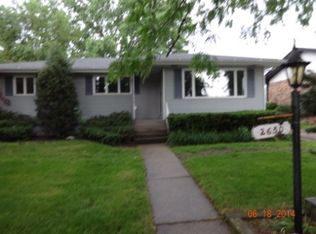 2650 Christina Dr, Lansing, IL