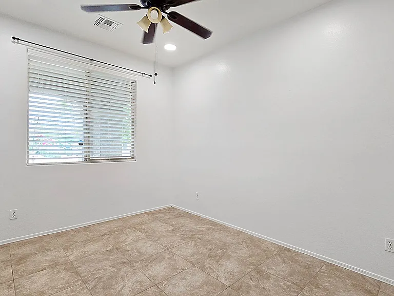 8012 S 70th Dr — Photo 19