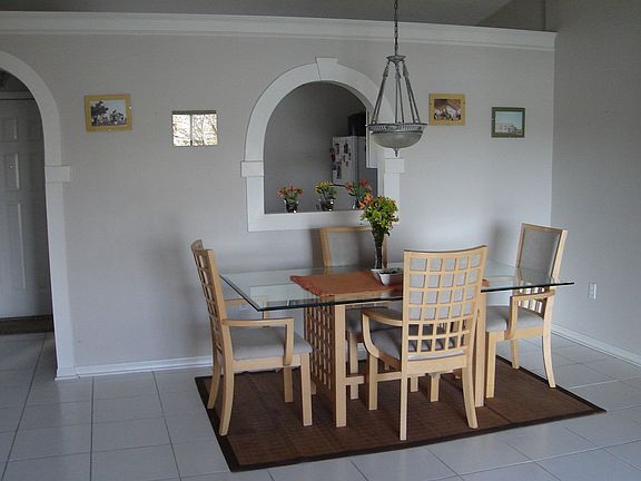 4th image of 851 Delfino Pl
