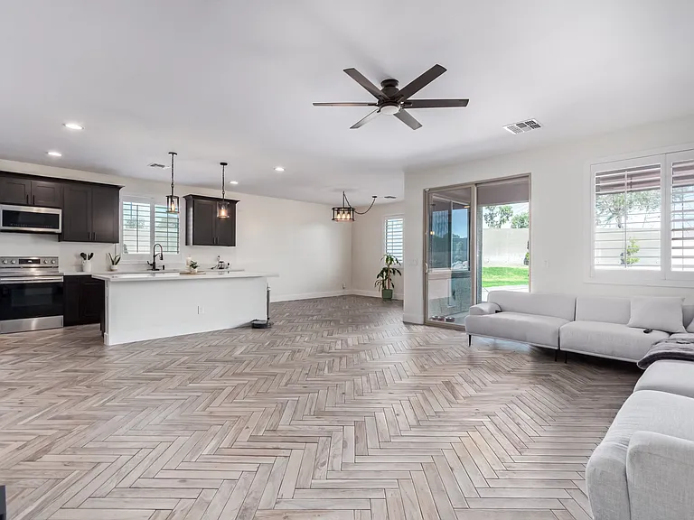 12152 W Winslow Ave — Photo 12