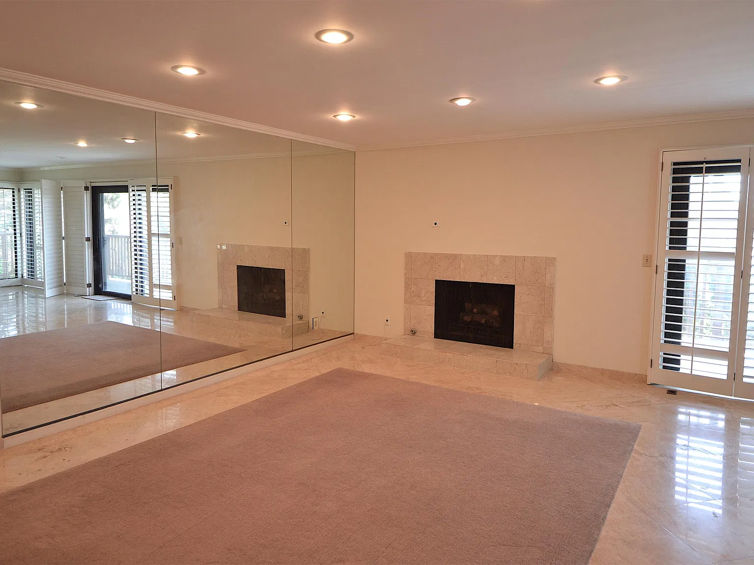 Riviera Circle - 6254 - 1 — Photo 4