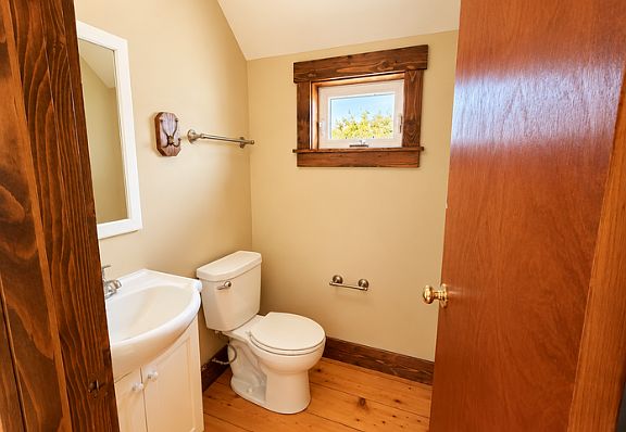 3rd image of 1692 Ellis Hollow Rd #2