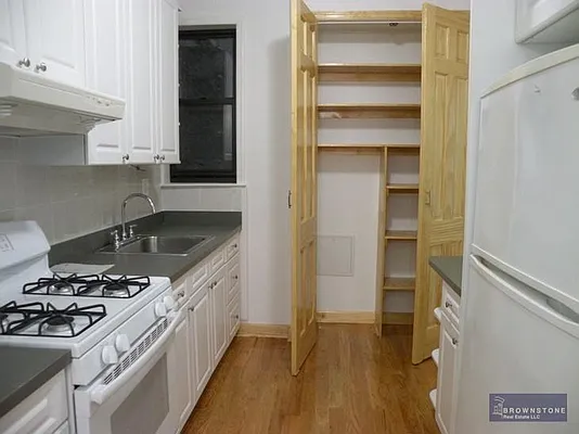 Rented by Brownstone Real Estate | media 10