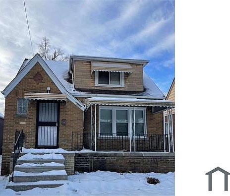 1st image of 15855 Sorrento St