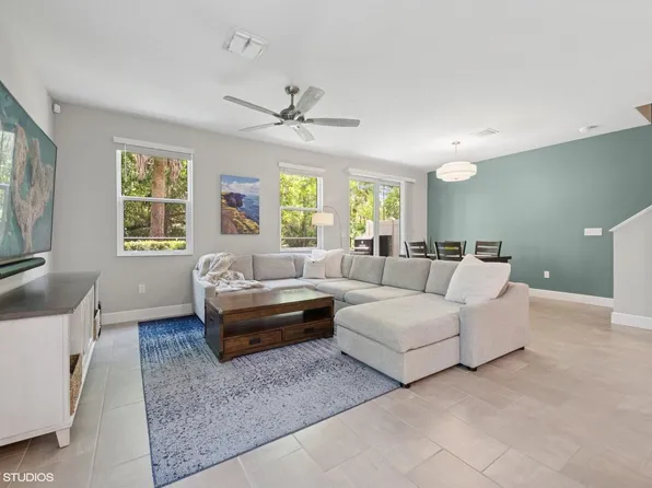 3901 SE Mentmore Ln, Stuart, FL 34997
