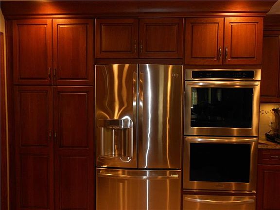 5th image of 2876 Kingston Ct