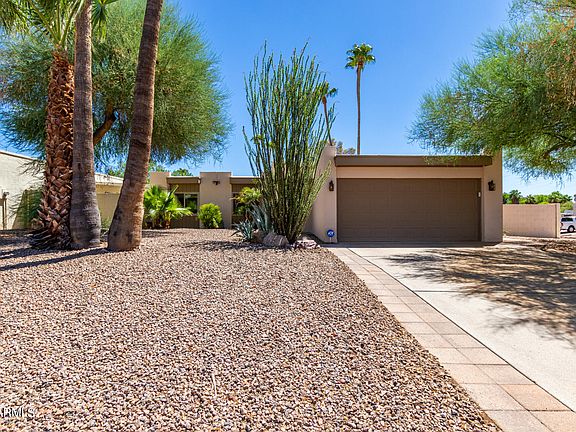 2nd image of 17007 E CALAVERAS Avenue