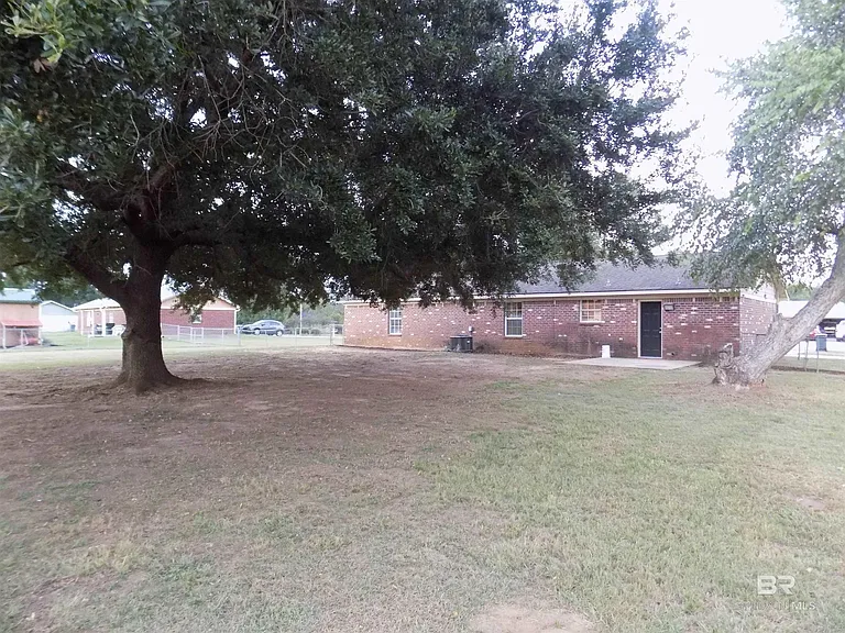 23266 Wilson Dr — Photo 13