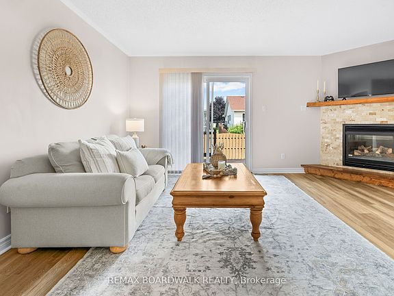 4th image of 240 Mississippi Ct #12
