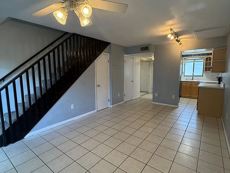 3600 SW 19th Ave #51 — Photo 5