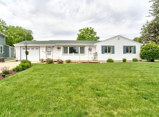 421 West St, Mantorville, MN 55955