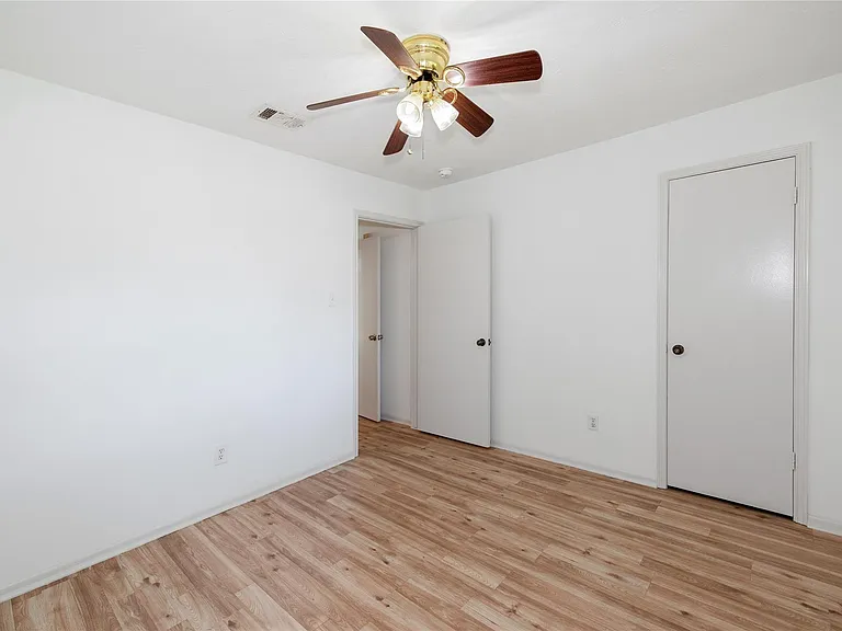 1 Ollerton Dr — Photo 19