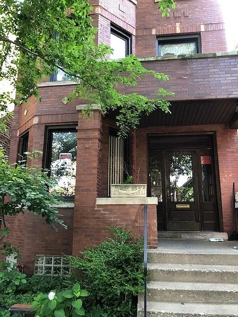 Building Photo - 3321 S Lowe Ave #2