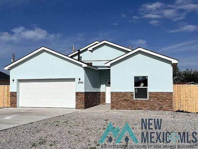 1st image of 2706 S Onyx Dr